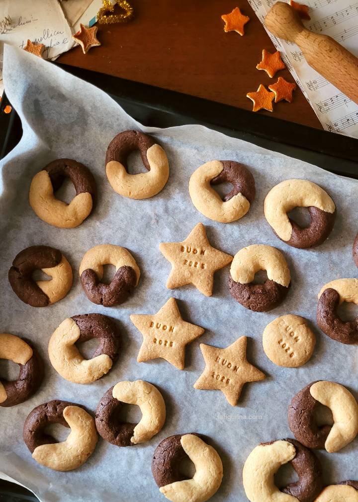 biscotti abbracci di frolla fatti in casa